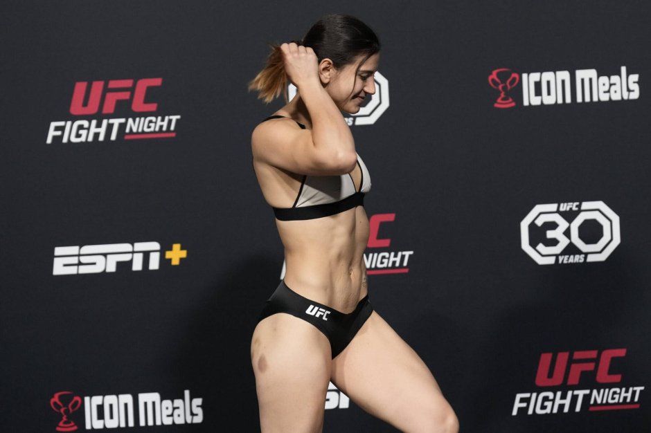 Девушка боец ufc