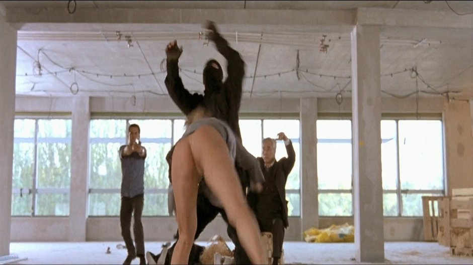 Эмма сьоберг такси 2 драка