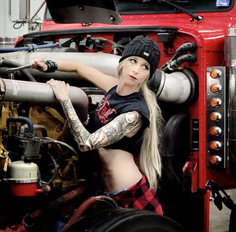 Татуированные модели