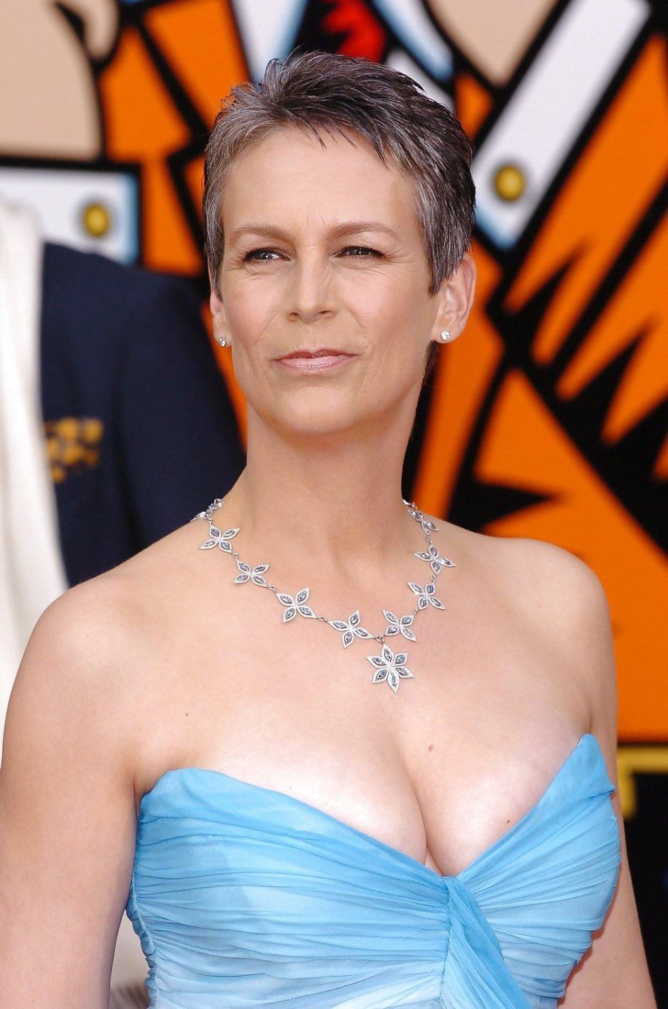 Джейми ли кёртис соски