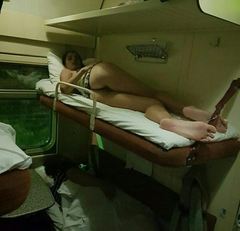 Плацкарт голые