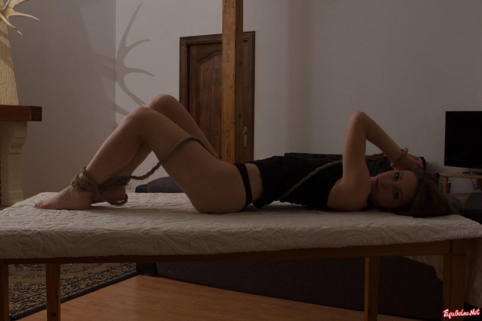 Связанные девки