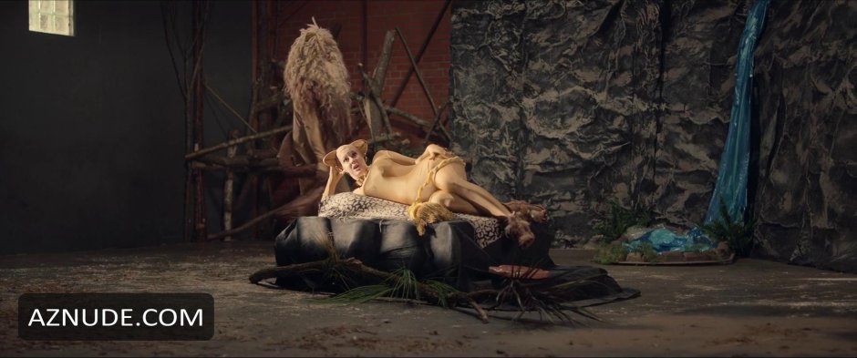 Сильвия хукс королева кейн