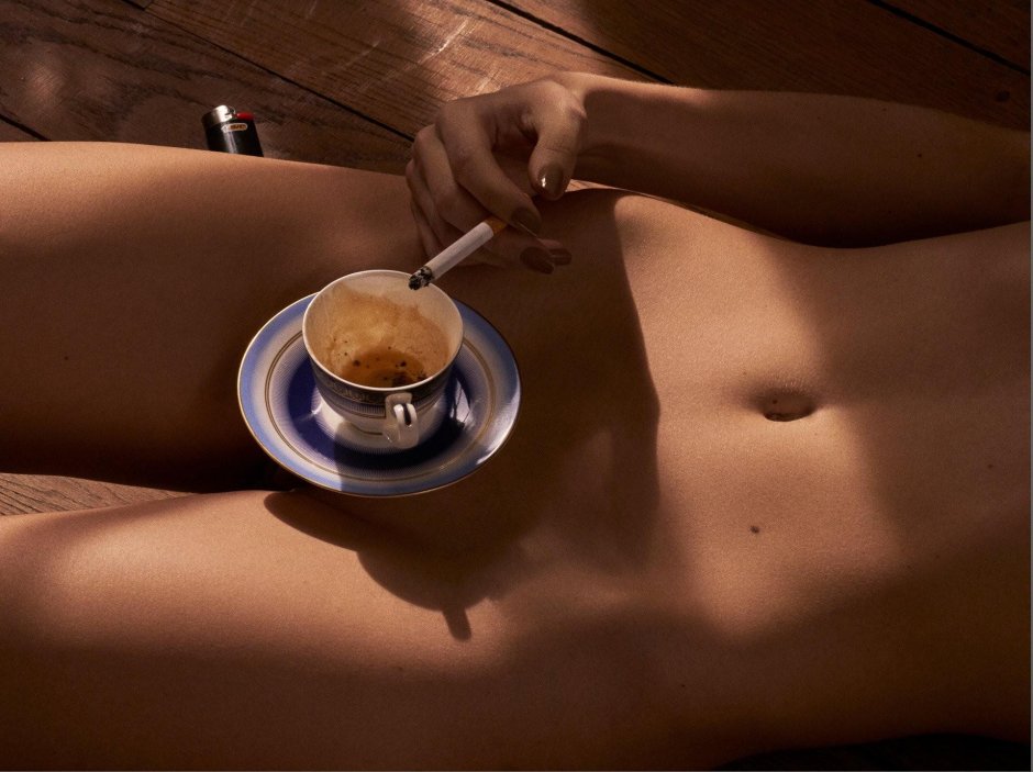 Эротическое кофе в постель