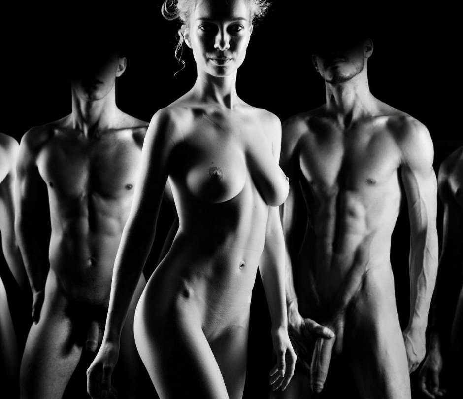 Обнаженное мужское тело