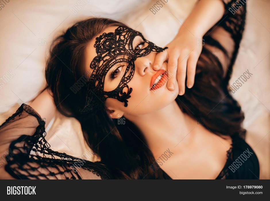 Жанна шульц кружевной маске