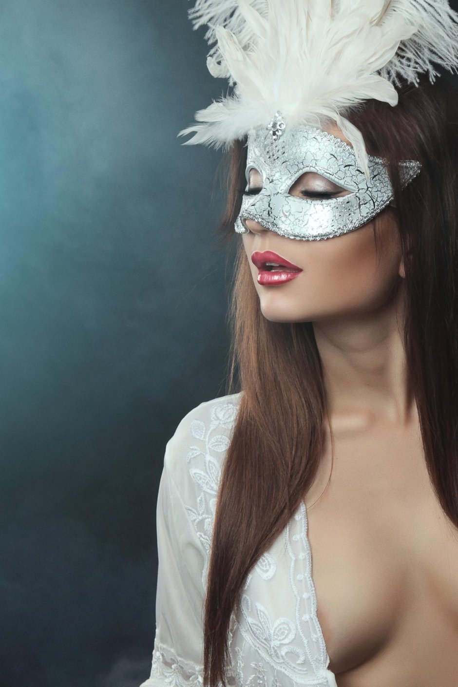 Маска красивая