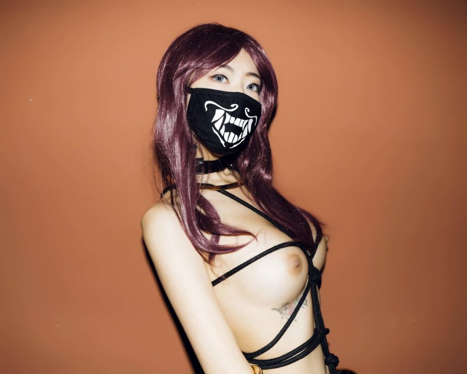 Эротический косплей акали