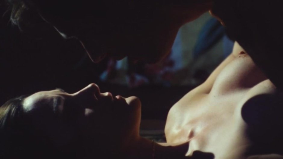 Кэрри-энн мосс голая в фильме