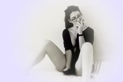 Красивые девушки в очках секси