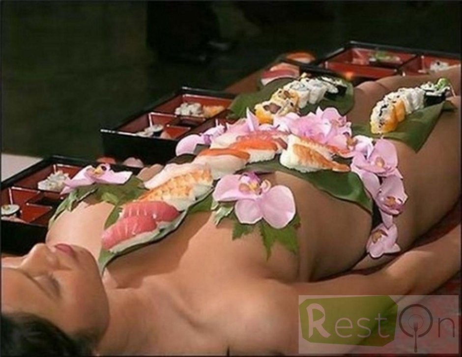 Ресторан nyotaimori япония