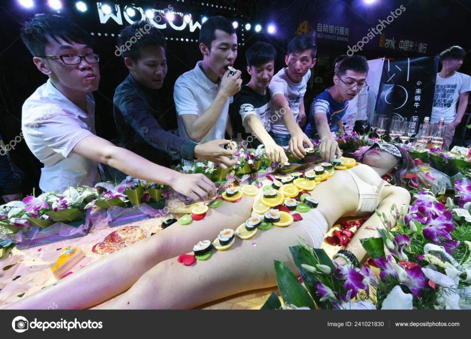 Ресторан nyotaimori япония