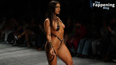 Купальник из изоленты