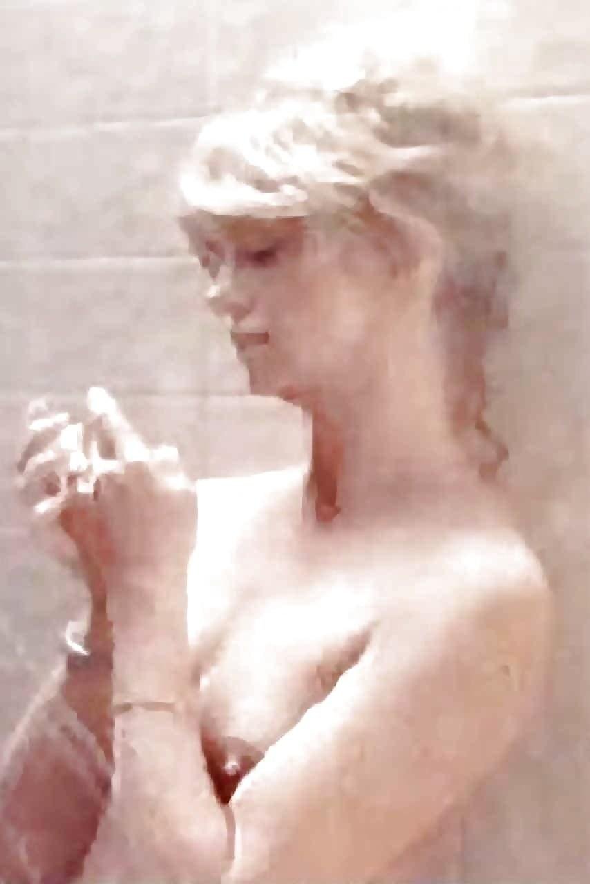 Голая голди хоун