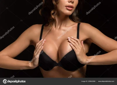 Сексуальная девушка с большой грудью