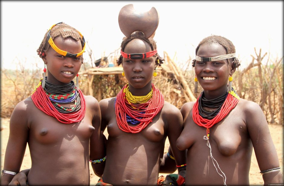 Африканские девушки из племен