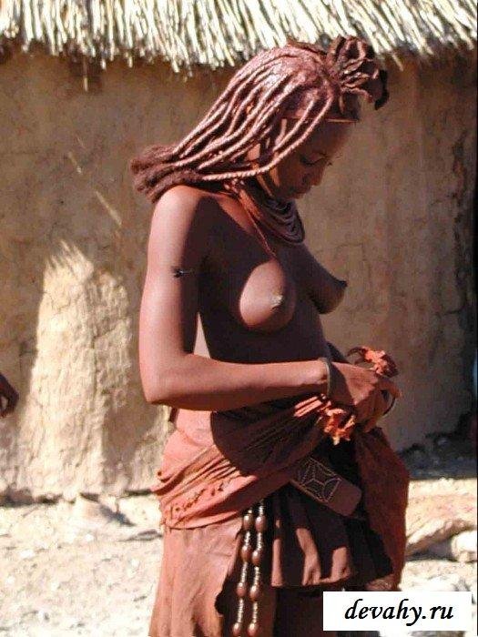 Голая в африканской школе