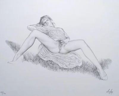 Рисунки обнаженных женщин