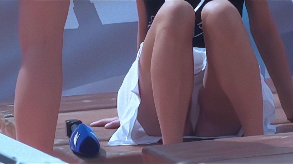 Девушка засветила трусики