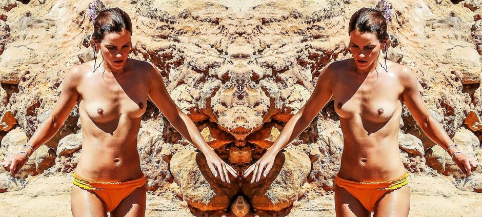 Эмма уотсон топлесс