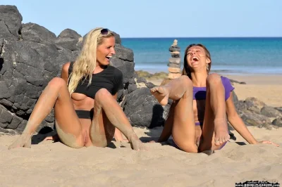 Dominika и neilla без трусиков