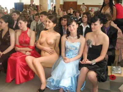 Платья выпускниц