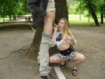 На улице порно