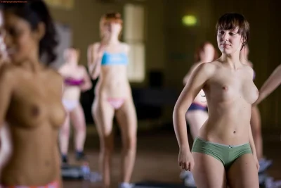 Голая аэробика 80-годов