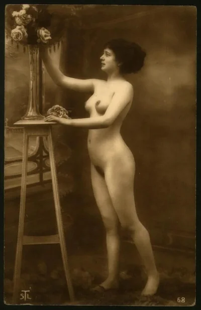 Красивые голые женщины 19 века