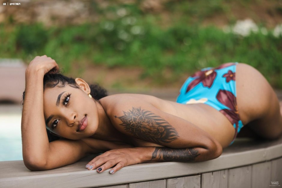 Девушек голые