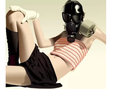 Девочка в противогазе