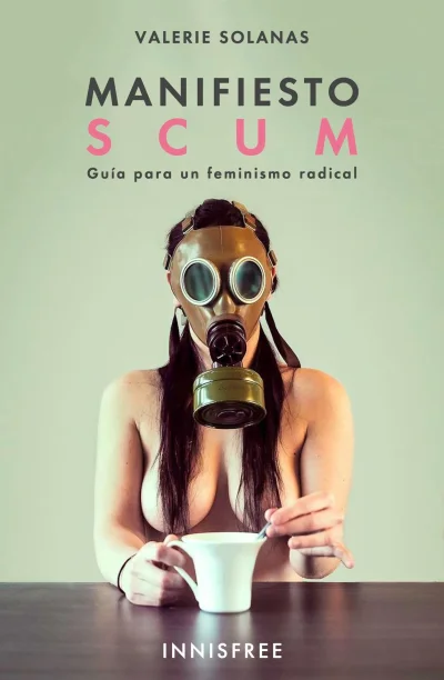 Девушка в респираторе