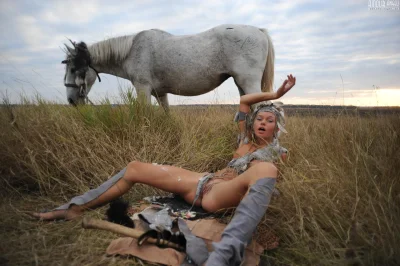 Фотосессия на лошади голой