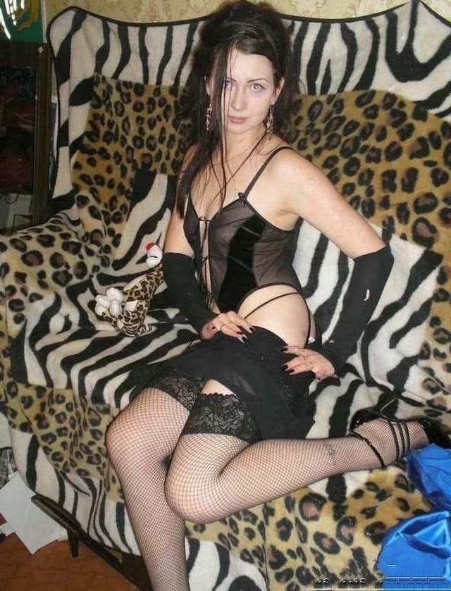 Телка в чулках