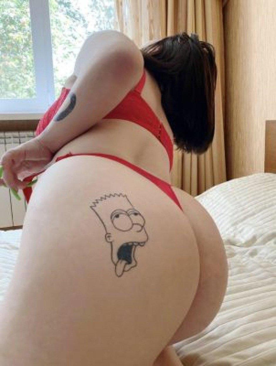 Тату на попе у девушек