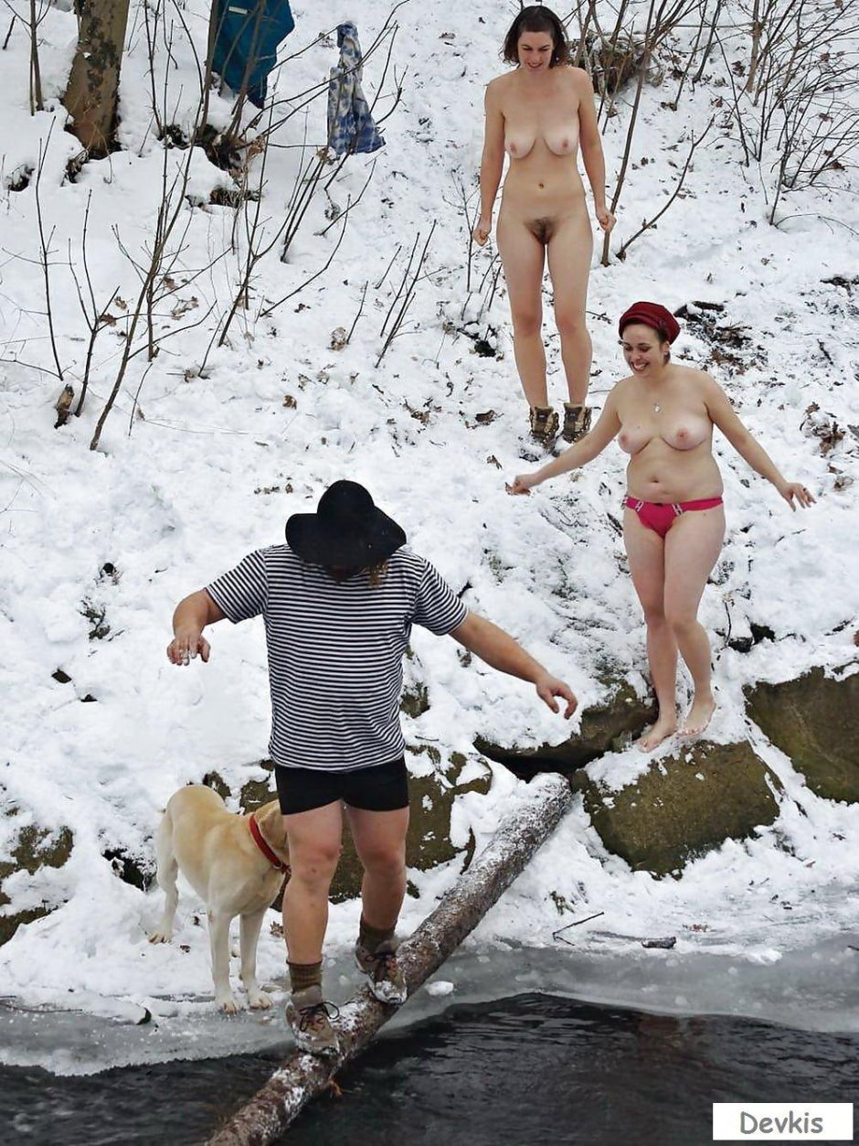 Голые девушки на крещение