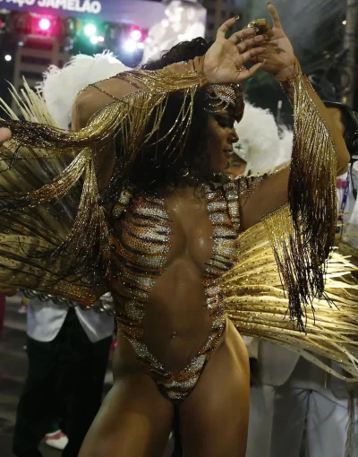 Бразильский карнавал рио де жанейро 2019 самба