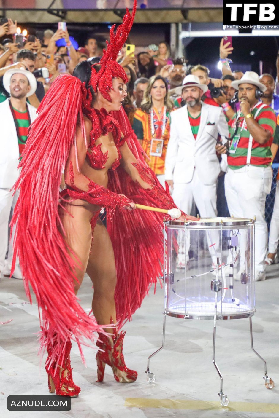 Бразильский карнавал рио де жанейро 2019 самба