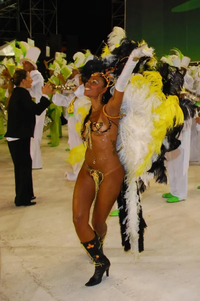 Карнавал рио бразильянки