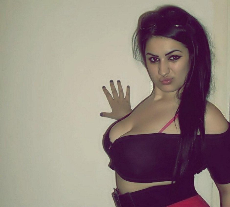 Девушка и женщина