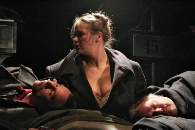 Счастливая москва спектакль