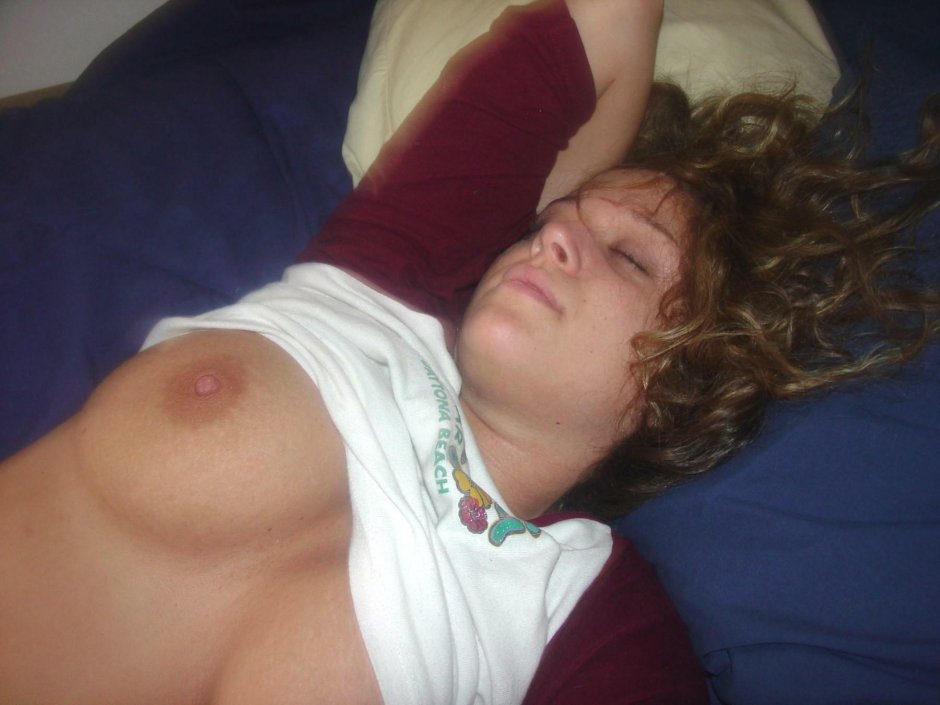 Пьяная девушка