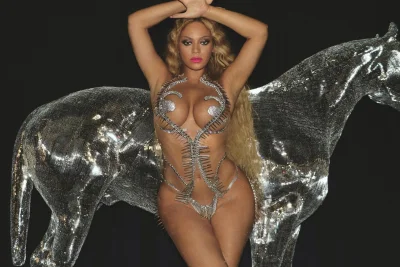 Бейонсе голая