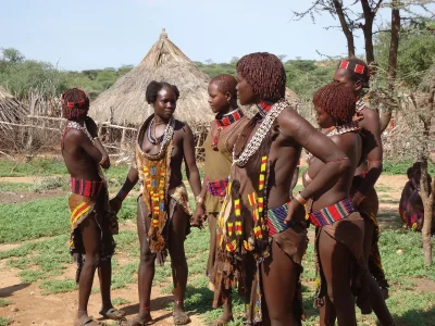 Африканские племена голые