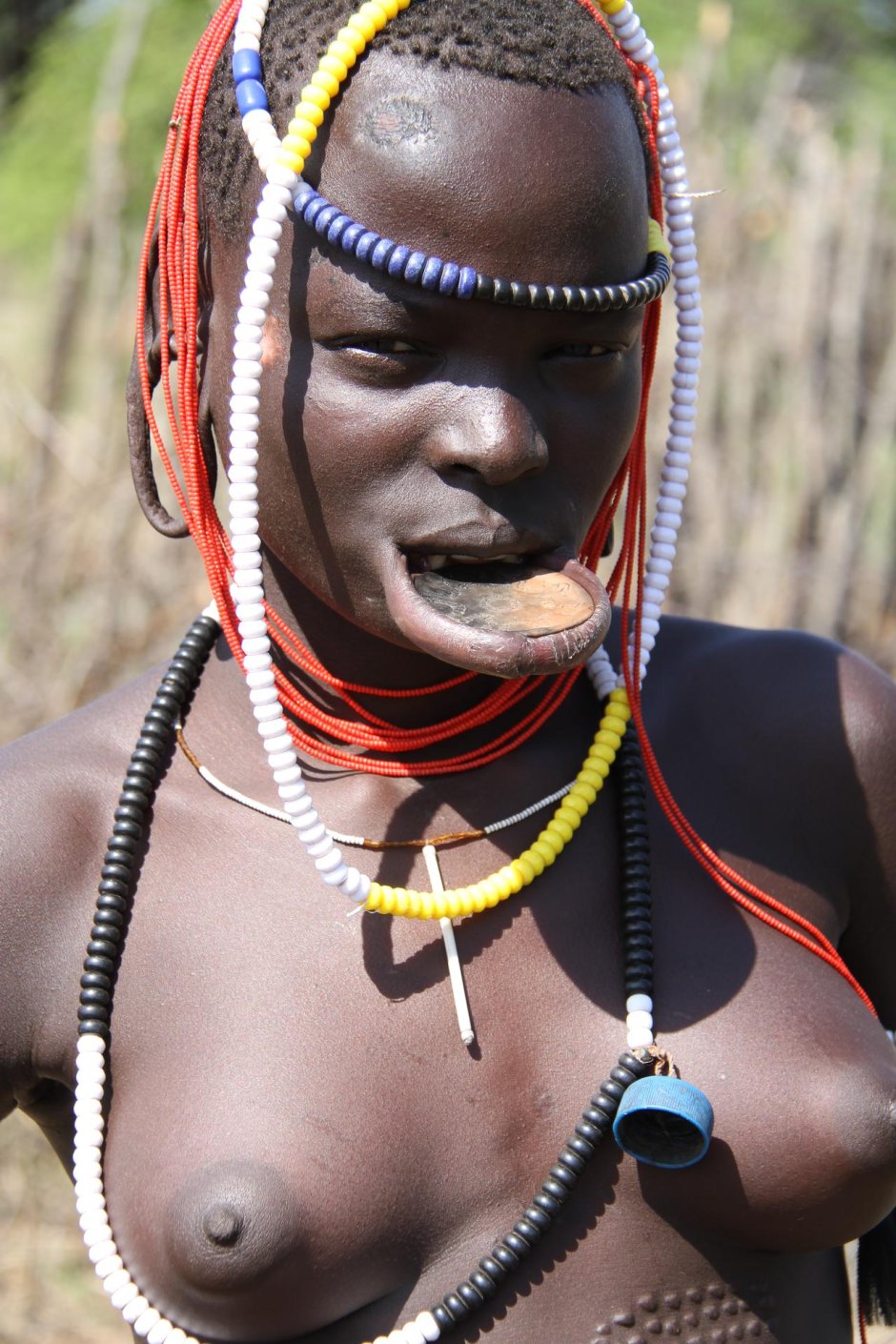 Эфиопия племя мурси женщины