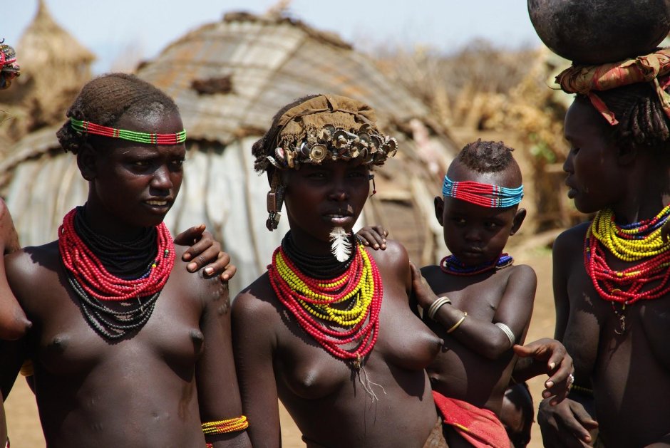 Африканские племена девушки