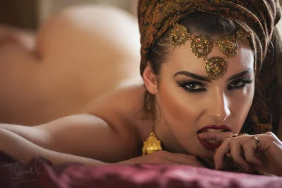 Эротические восточные красавицы