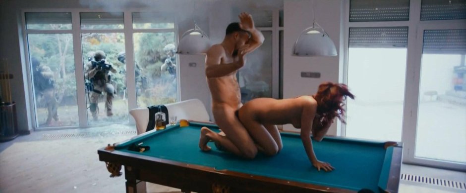 Игра в бильярд