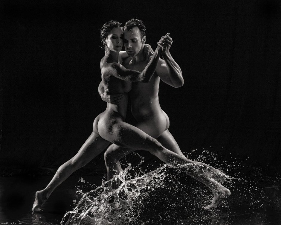 Красивый эротический танец