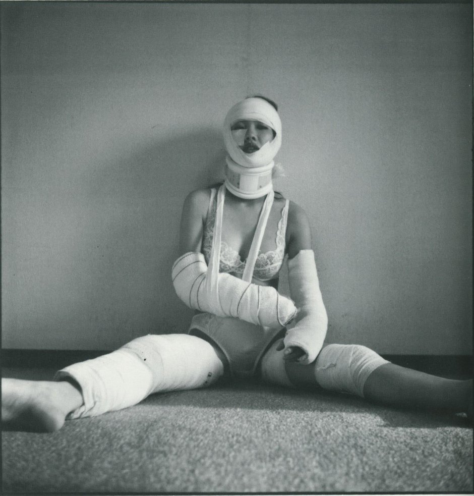 Лицо в бинтах